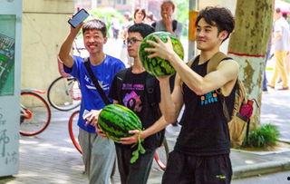 吃大瓜学校,探寻校园里的美食传奇