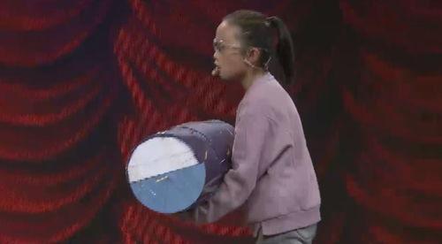 躺着吃瓜的视频,揭秘网络热梗背后的生活态度