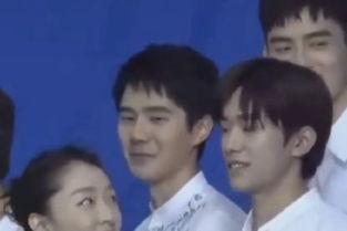 姐妹吃瓜用眼神,揭秘她们眼中的秘密世界