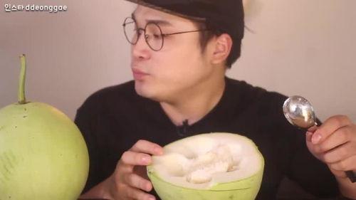韩国弟弟吃蜜瓜,甜蜜滋味，共享欢乐时光